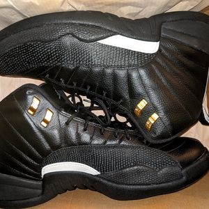 Just wore it once! Who want it?